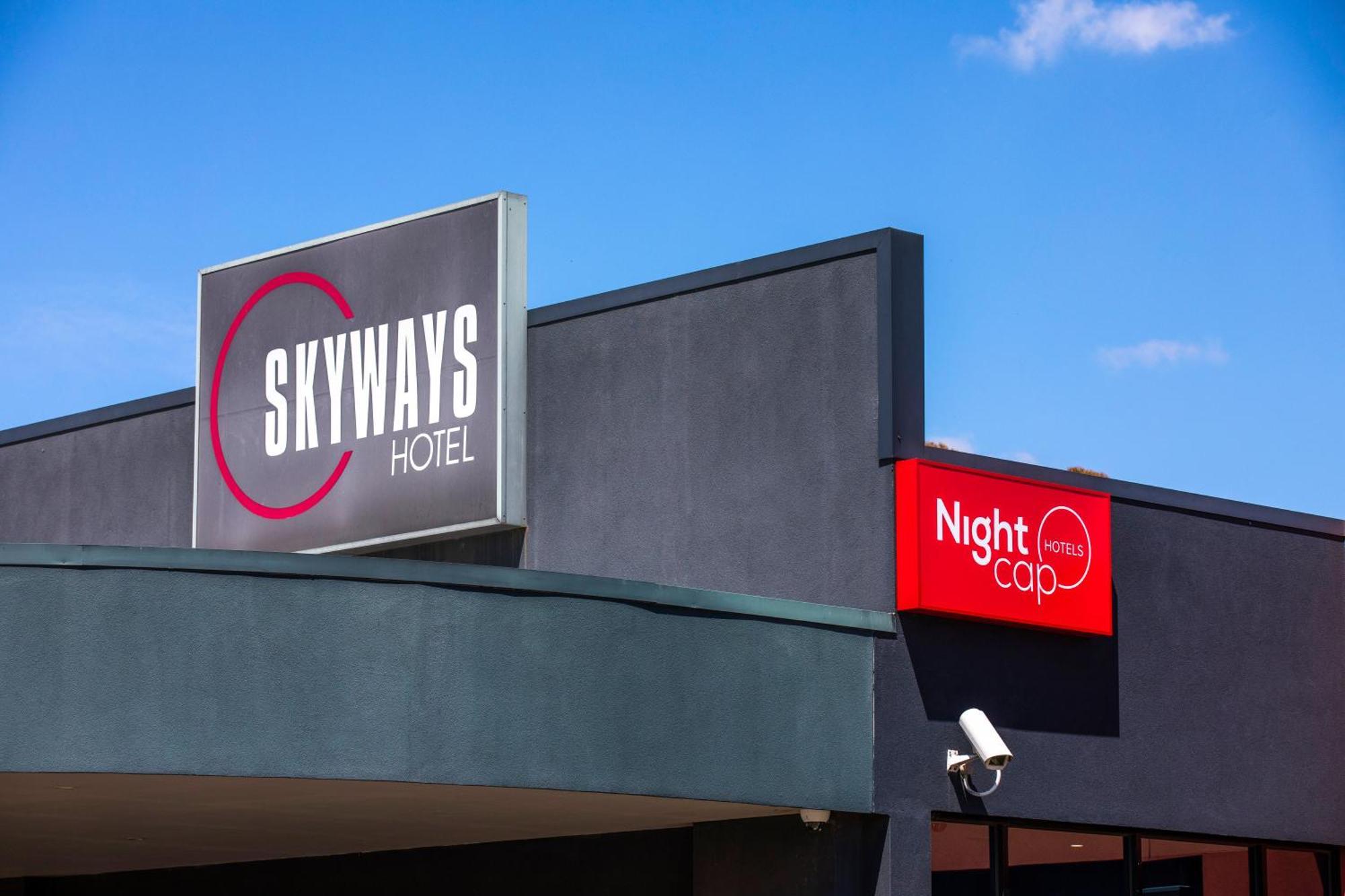 Nightcap At Skyways Hotel Мельбурн Экстерьер фото